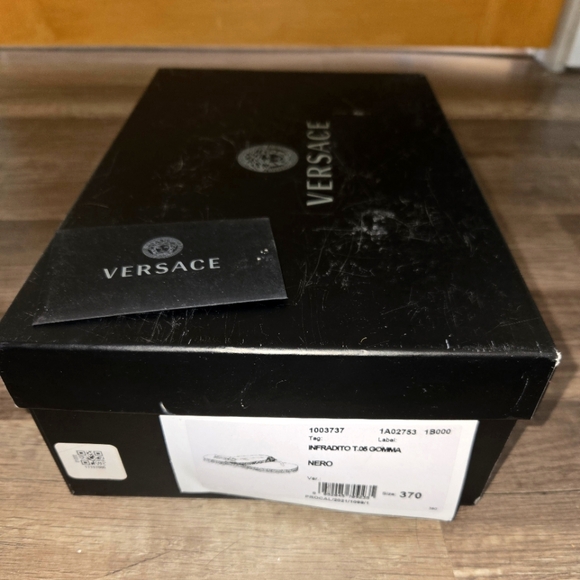 Versace Greca motif flip flop sandals - Picture 5 of 5